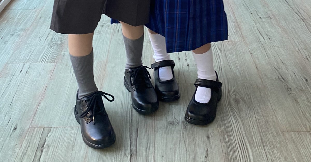 children's school shoes