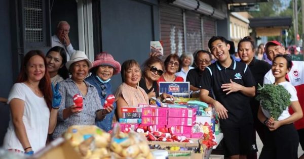 Berkeley Church embodies gospel of giving with free grocery drive