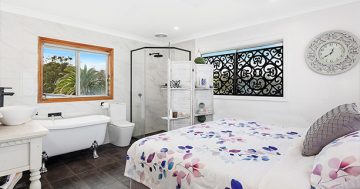 Who's in the loo? Beach retreat's master suite raises eyebrows ahead of auction