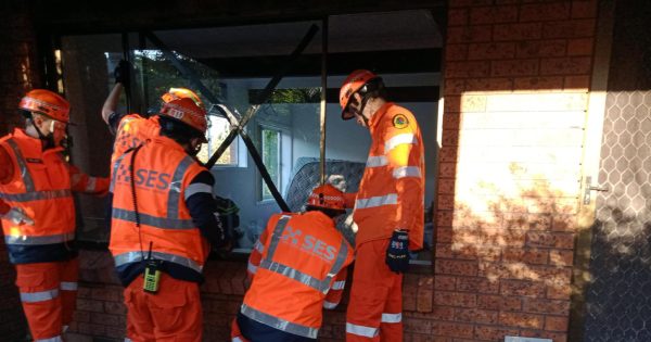 No holiday for SES volunteers as heavy weather batters the coast