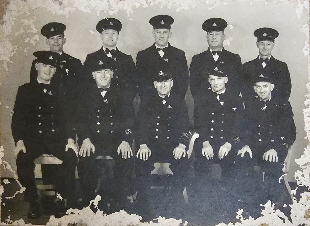 1940 Thirroul Fire Station crew