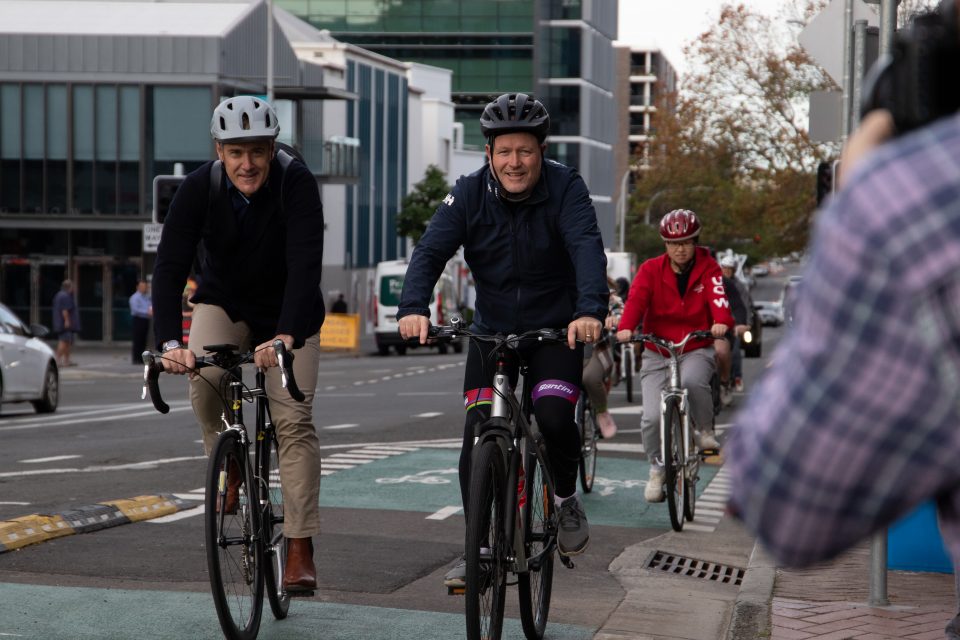 Simon Kersten and cyclists using bike paths in Wollongong. 