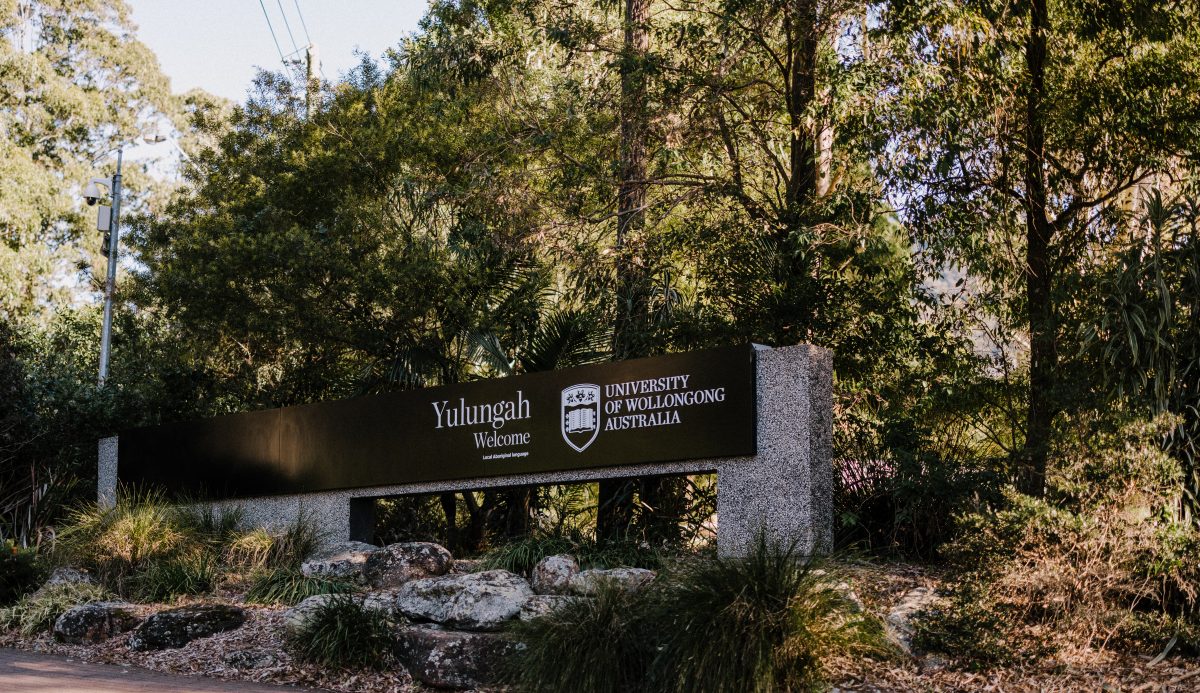 Welcome sign at front of the University of Wollongong.