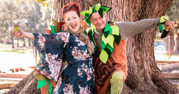 'Tree Whisperer' delivers message to Woonona Public School on National Tree Day