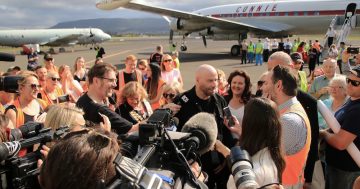 John Travolta’s vintage Qantas jet delayed but will continue to fly after its Shellharbour arrival