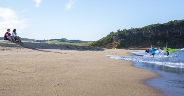 Popular Illawarra beaches given a clean bill of health ahead of summer swimming season