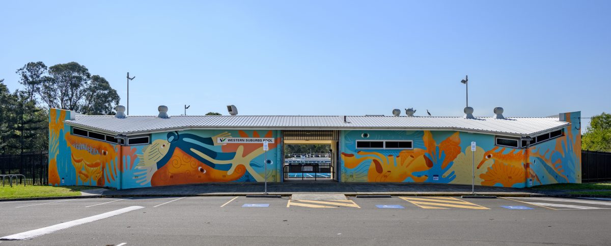 The mural at Western Suburbs Pool.
