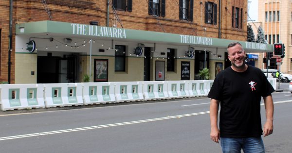 Local businesses bring midnight fireworks back to Wollongong for New Year's celebrations