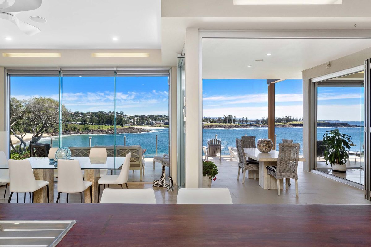 Dining and terrace at 1/7 Gwinganna Avenue in Kiama