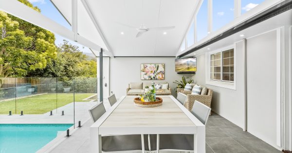 'Not a single thing left to do but enjoy' this light, bright entertainer's delight in Figtree