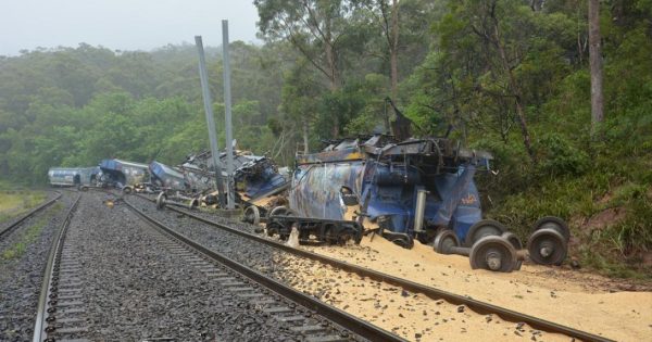 Why did 40 wagons loaded with grain careen off the rails at Dombarton?