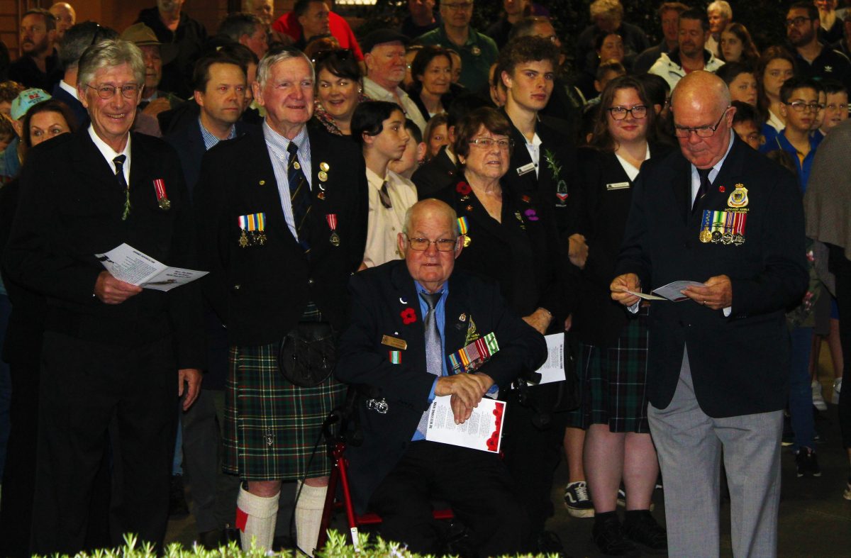 Dapto-Port Kembla RSL Sub-branch members at Dawn Service