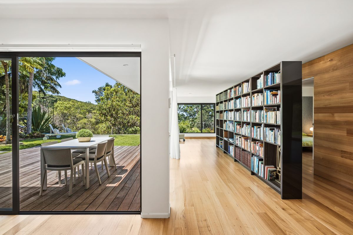 Breezeway at 10-12 Treetop Glen in Thirroul