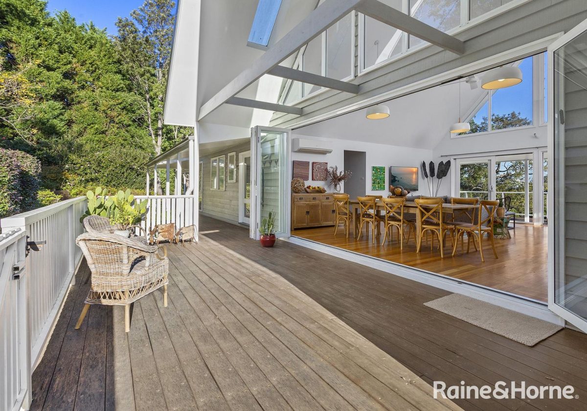 Open plan dining and deck in 89B Mount Hay Road in Berry