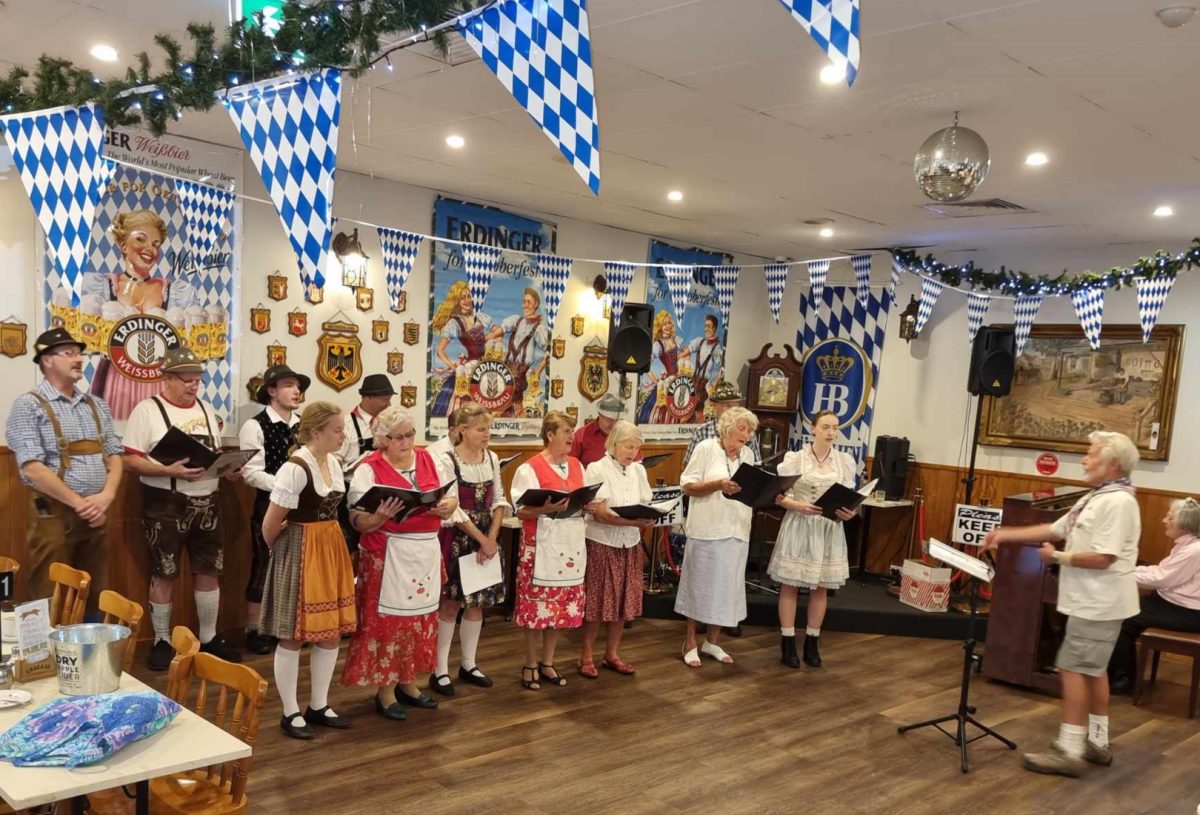 German-Aussie choir rehearsing