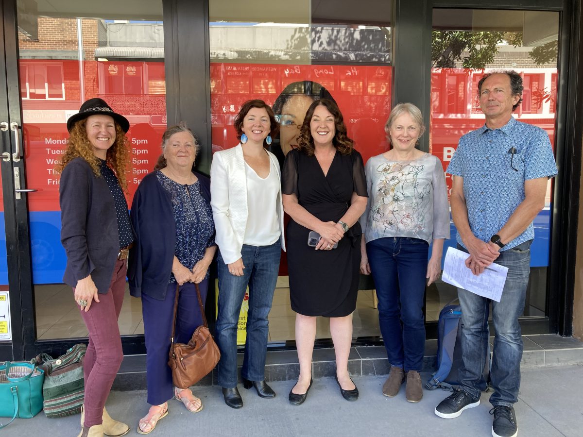 Circular Plasitcs Illawarra members met with Alison Byrnes MP to discuss the need for a soft plastics recycling option.