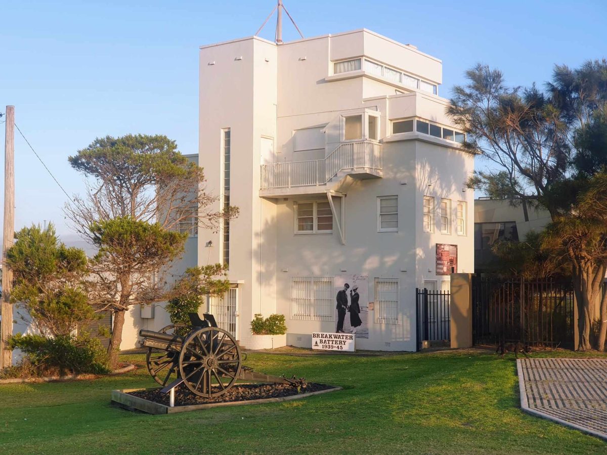 The Breakwater Battery building is less than 100 years old, and Kiama MP Gareth Ward believes there's no reason it can't be made fit-for-purpose to house the museum that is currently on site.