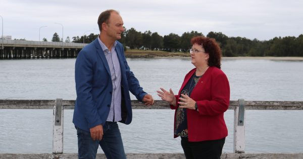 Councils facing multi-million dollar bill to fix Lake Illawarra entrance erosion problems