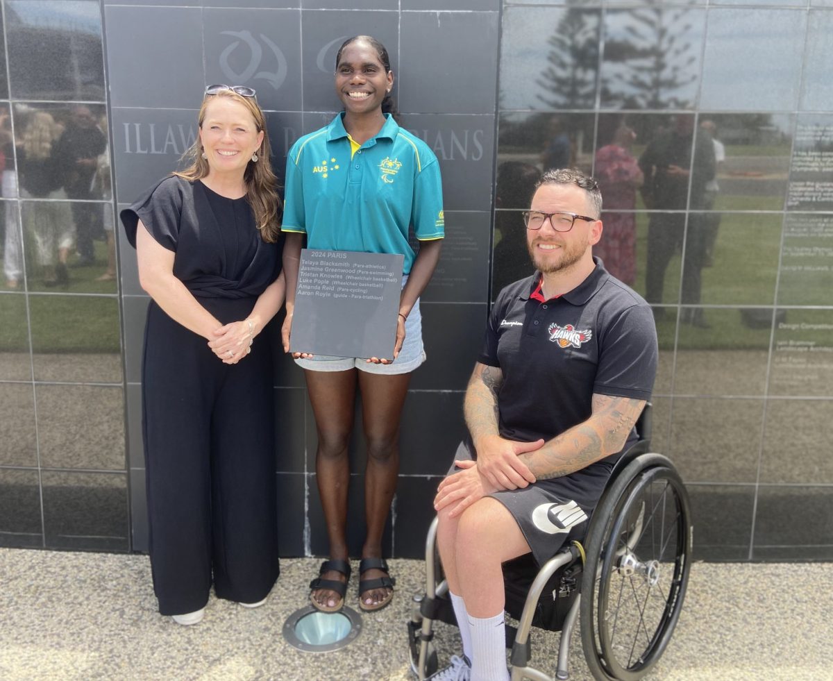 Paralympics Chef de Mission Kate McLoughlin with Paralympians Telaya Blacksmith and Luke Pople at the unveiling of new tiles for the Illawarra Olympic and Paralympic Tribute Wall