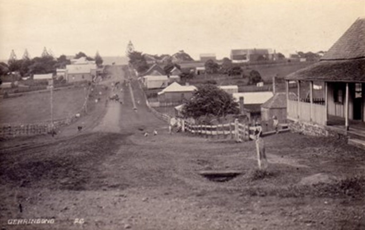 Old road woth houses