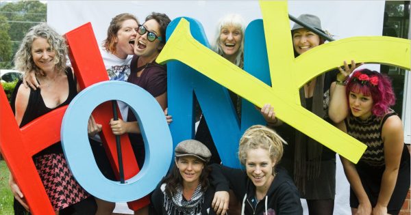 HONK! Oz celebrates 10 years of free music played on Wollongong streets