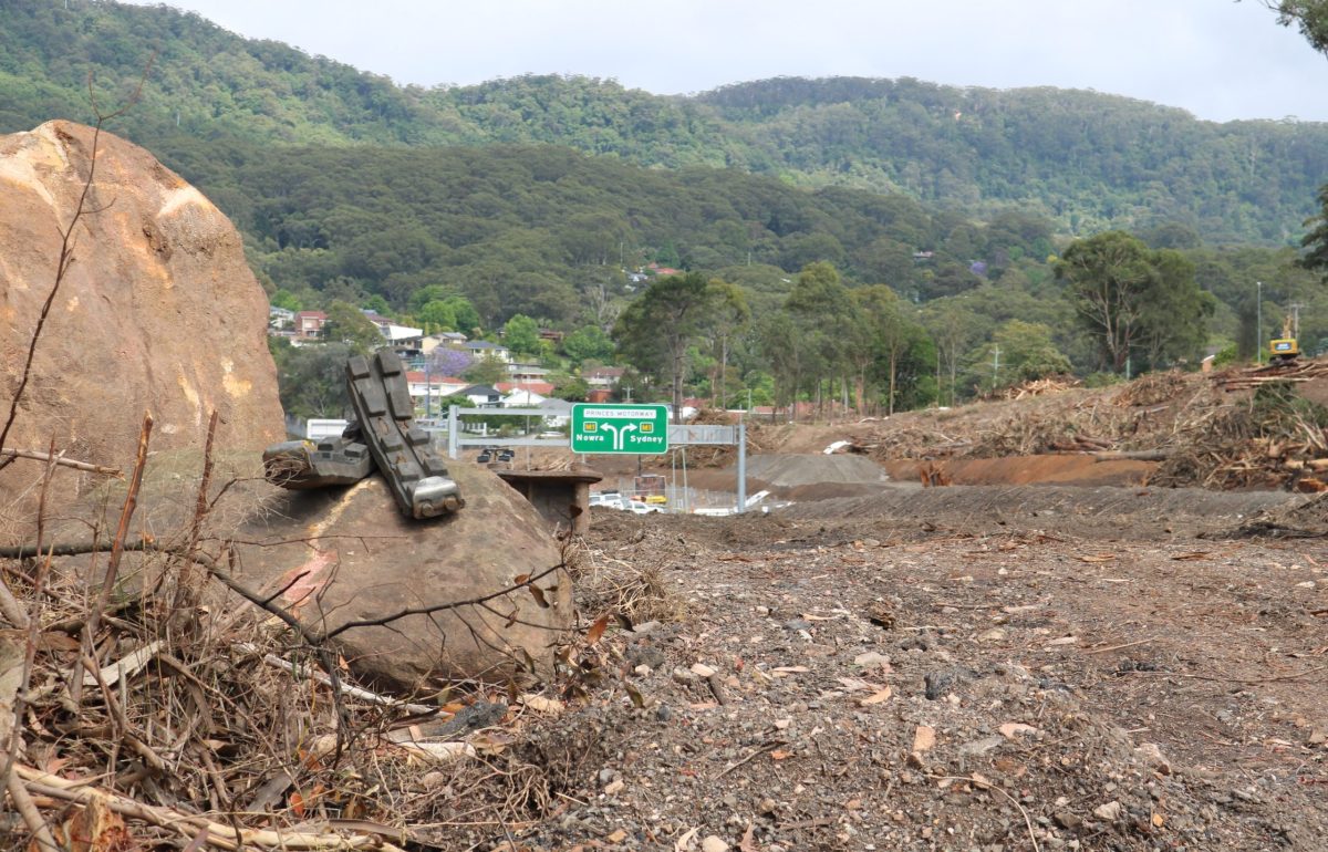 Work on the Mount Ousley Interchange will stop for the Christmas break from 20 December until 6 January. 