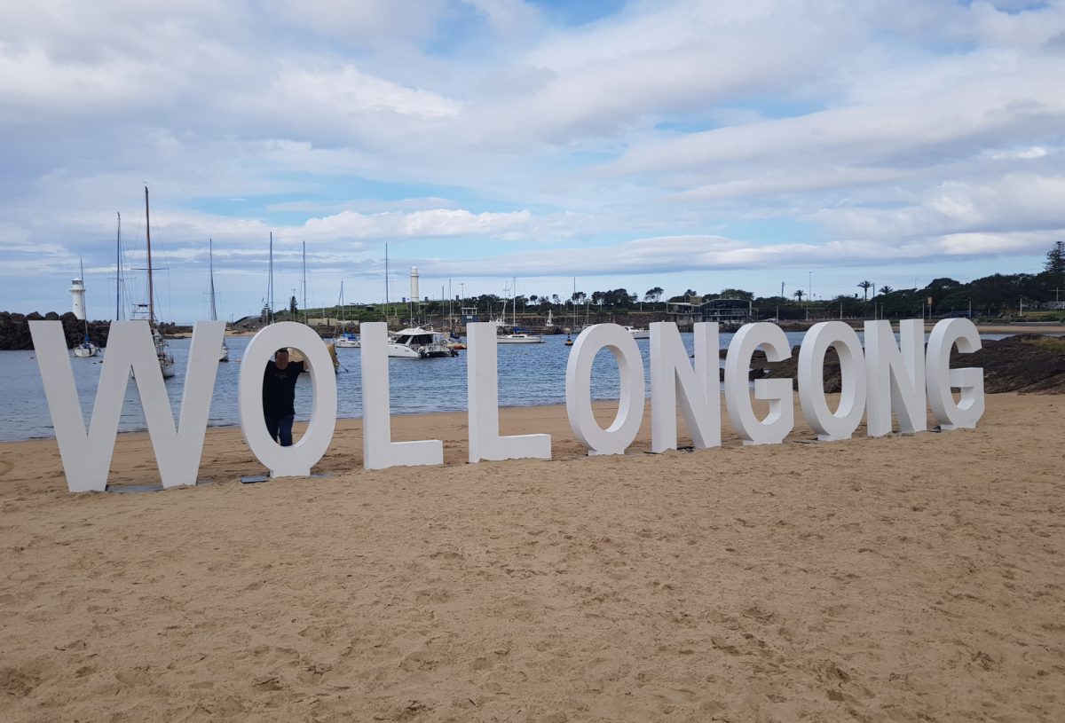 Wollongong sign beach