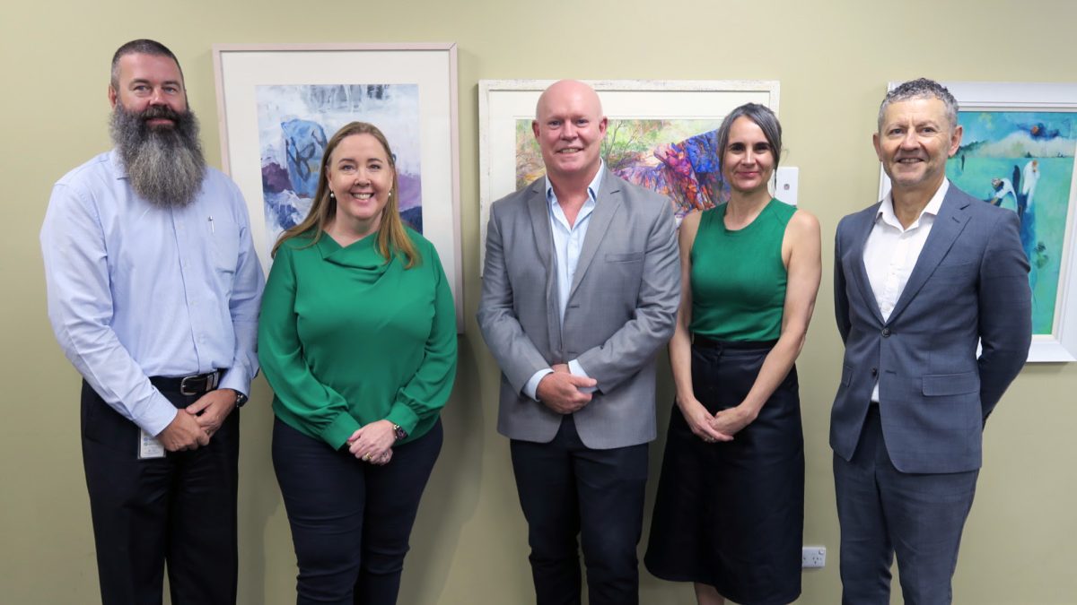 Peter Luke (KMC Acting Director Infrastructure & Liveability), Minister Jenny Aitchison, Mayor Cameron McDonald, Dr Sarah Kaine MLC, Joe Gaudiosi (KMC Chief Operating Officer)