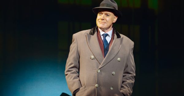 Illawarra-born music theatre legend returns to role that brought him to Broadway