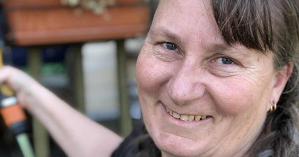 Bulli mum's bowel cancer message after free screening detected disease