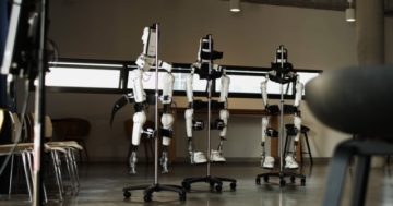 Robot helps rehab patients retrain their brain