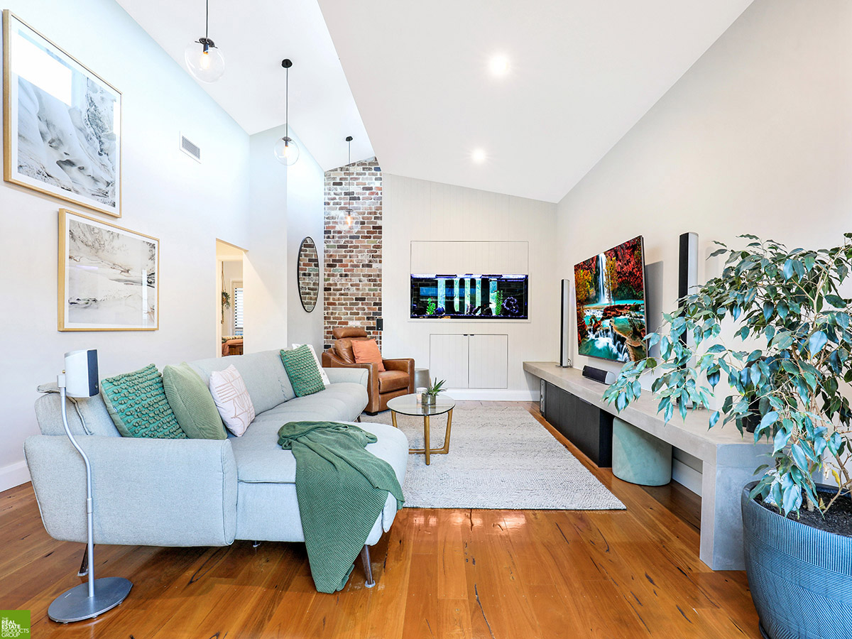 Lounge room