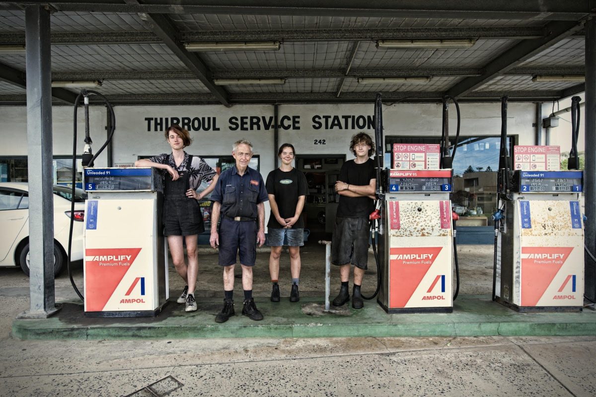 Crew at Thirroul Service Station