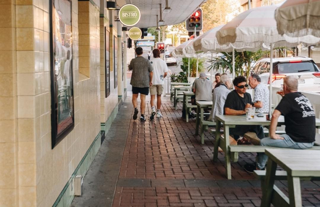 Outdoor dining area at The Illawarra Hotel