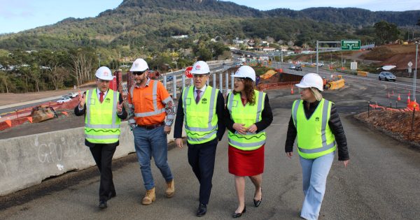$12m boost officially brings pedestrian bridge back into Mt Ousley Interchange project