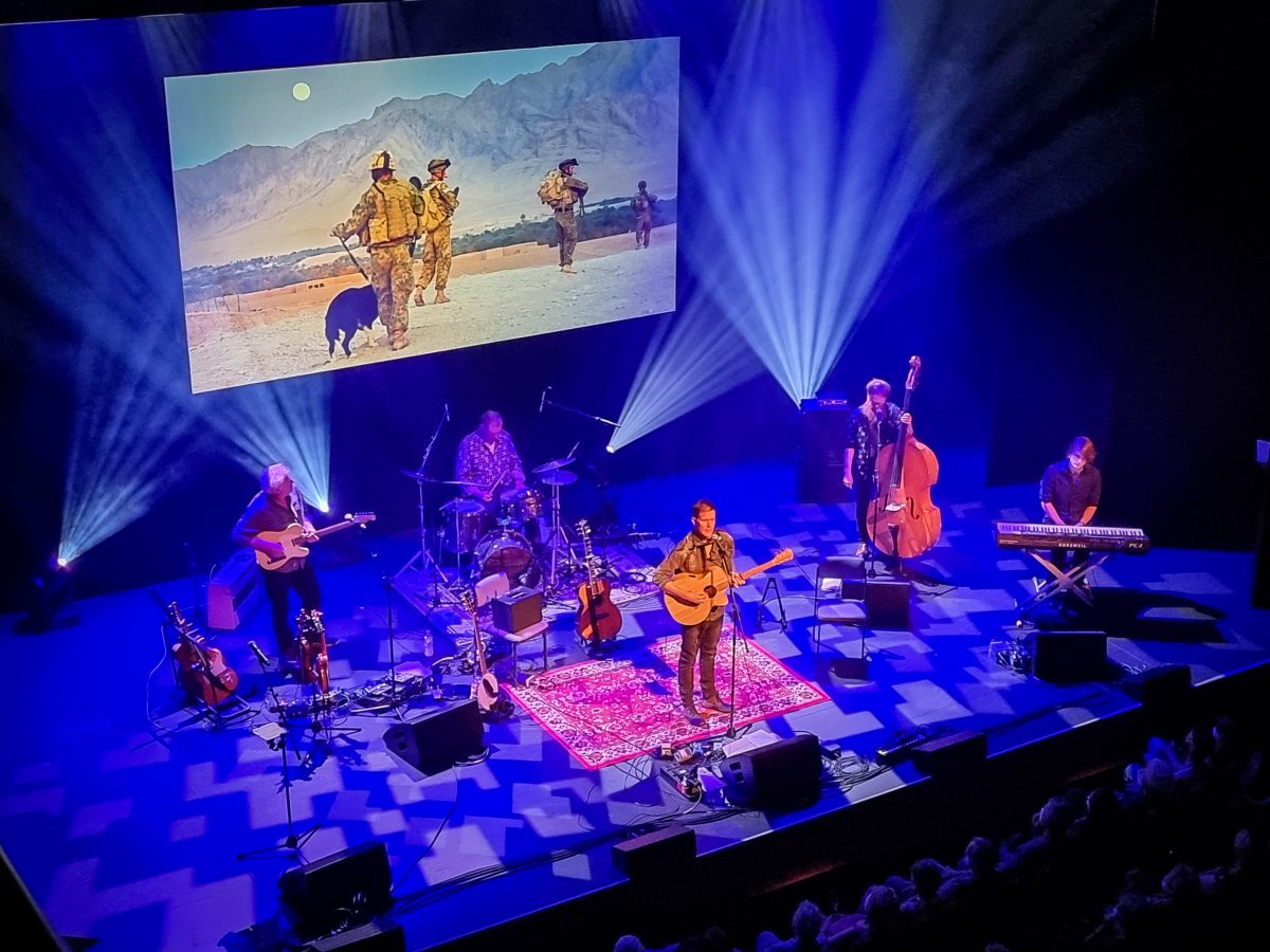 Sparrows of Kabul on stage