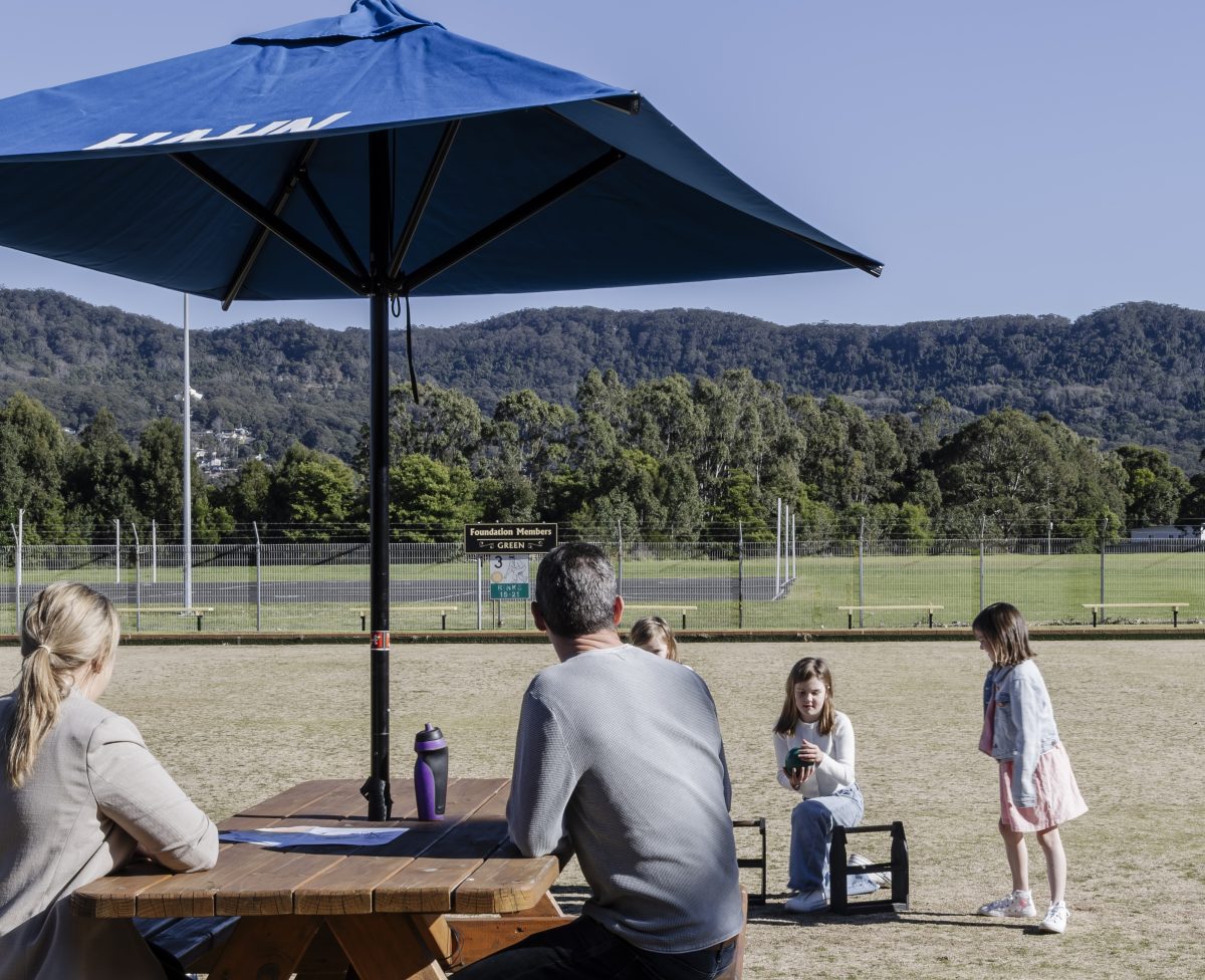 Family at bowlo