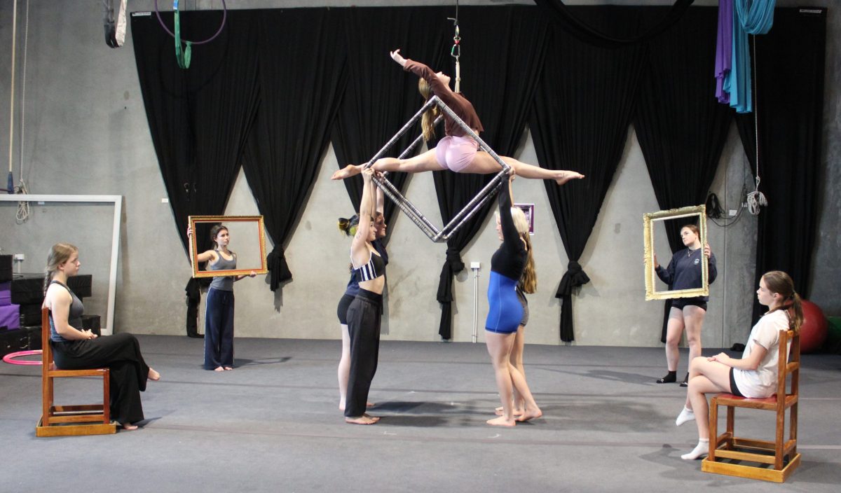 Circus Monoxide's senior troupe is tirelessly training for their next big show. 