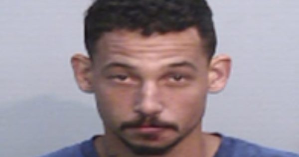 Man wanted for arson on the run in Wollongong