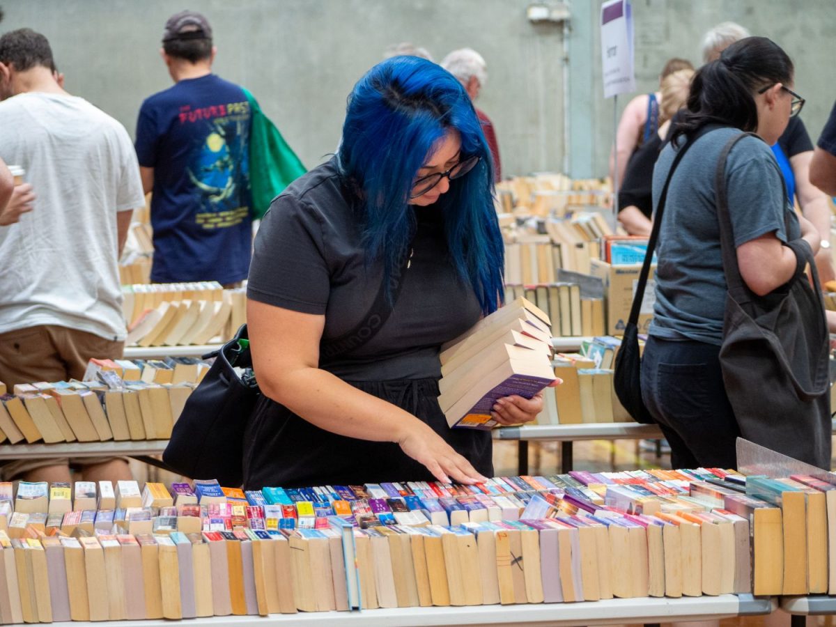 Lifeline South Coast Big Book Fair