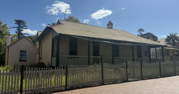 Dilapidated condition of Kiama's old police residence concerns councillors