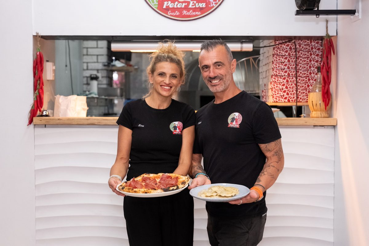 Eva and Peter Guareri with pizzas