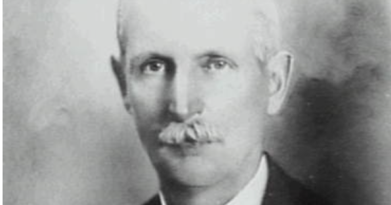 Meet the mayor dubbed the 'Mussolini of Wollongong'