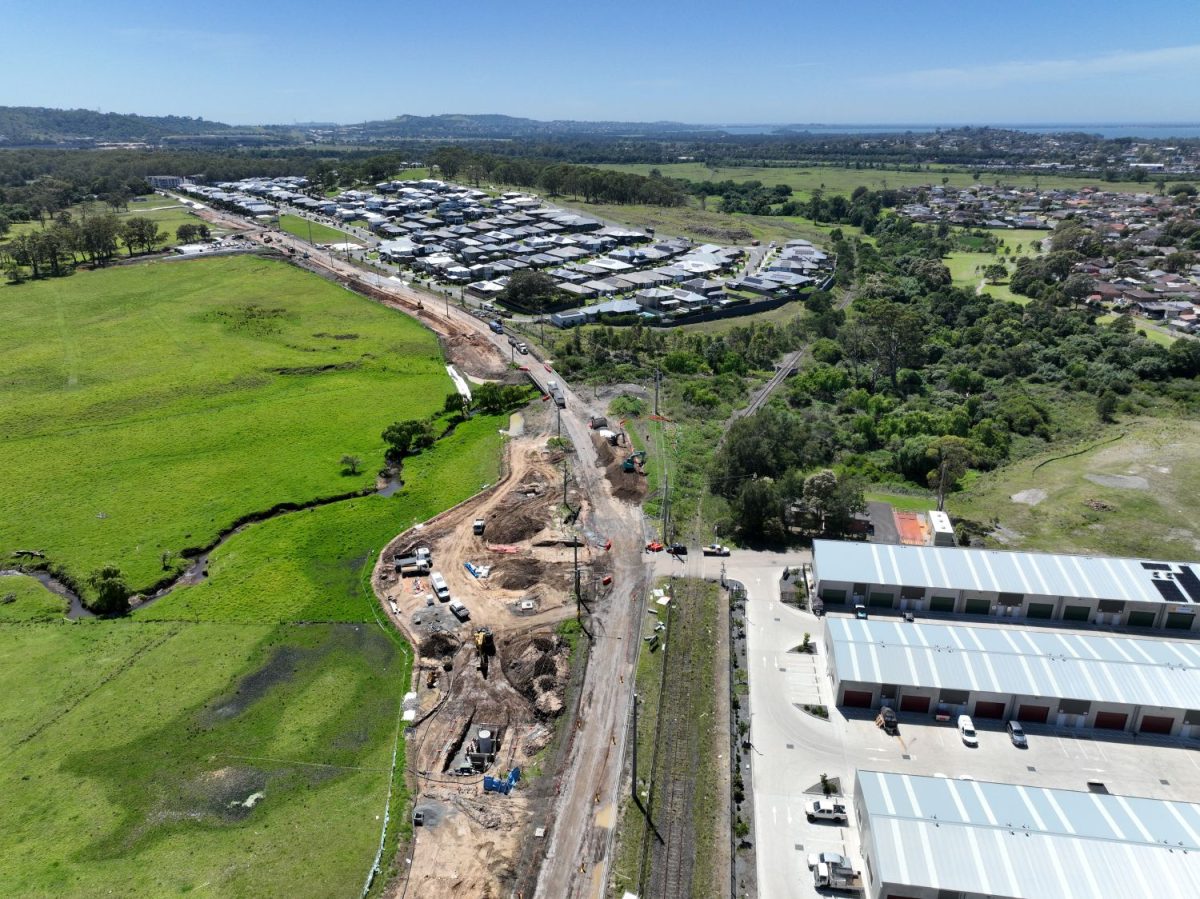 The view looking north along West Dapto Road