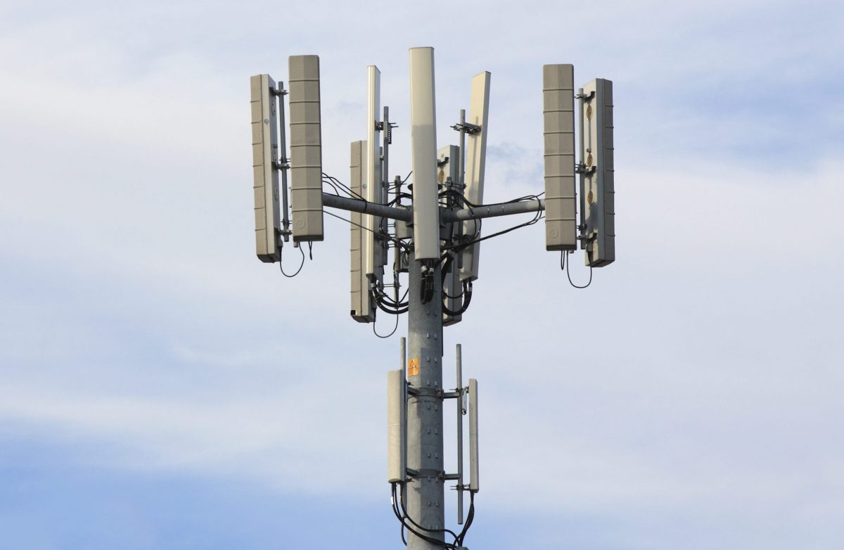 a 4G mobile phone tower